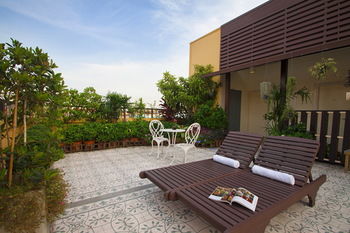 Sundeck