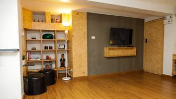 Executive Lounge