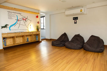 Executive Lounge