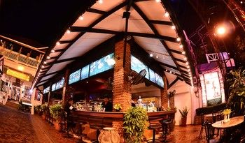 Hotel Bar