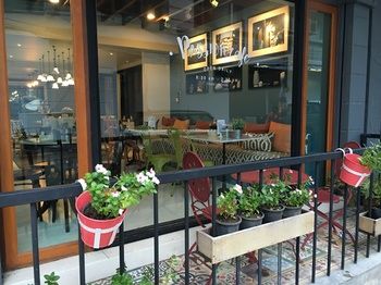 Cafe