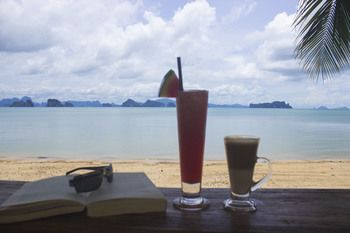Poolside Bar