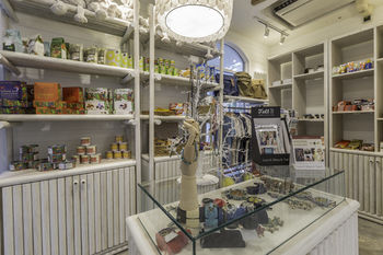 Gift Shop