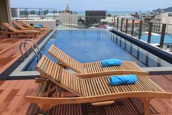Infinity Pool