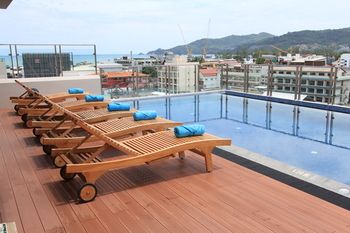 Rooftop Pool