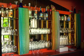 Hotel Bar