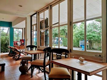 Cafe