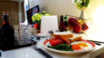 Room Service - Dining