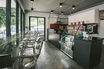 Cafe
