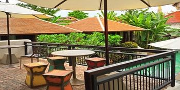 Poolside Bar