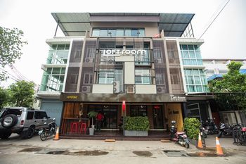 Hotel Front