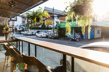 Food Court