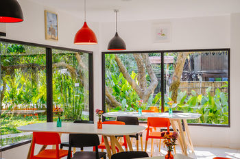 Food Court