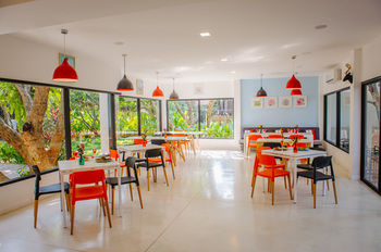 Food Court