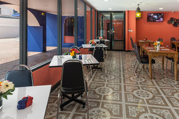 Food Court