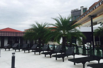 Sundeck