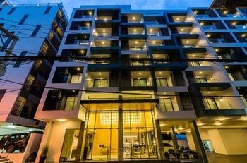 Hotel Front - Evening/Night