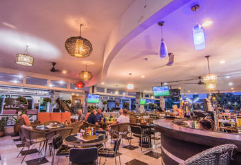 Food Court