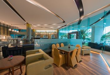 Hotel Lounge