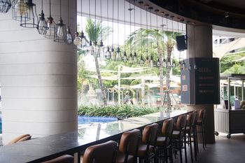 Poolside Bar