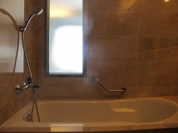 Deep Soaking Bathtub