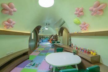 Childrens Play Area - Indoor