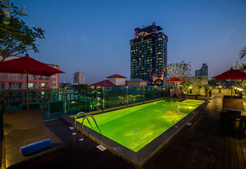 Rooftop Pool