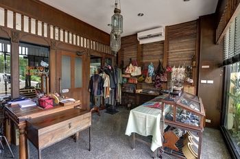 Gift Shop