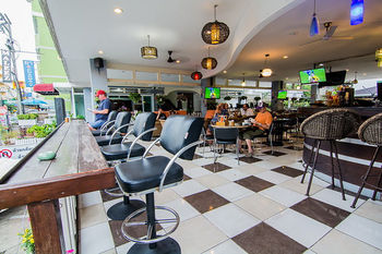 Hotel Bar