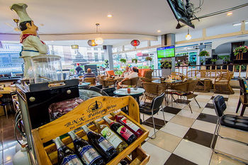 Hotel Bar