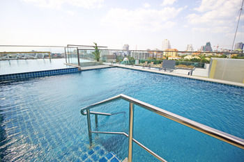 Rooftop Pool