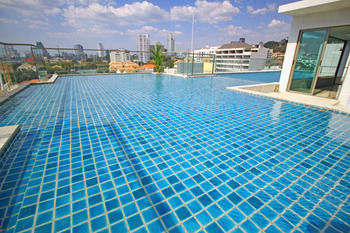 Rooftop Pool