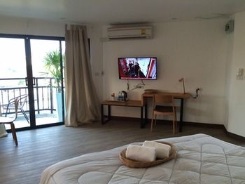 Guestroom View