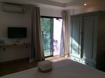 Guestroom View