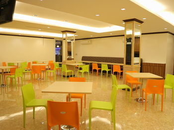 Food Court