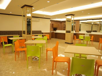 Food Court