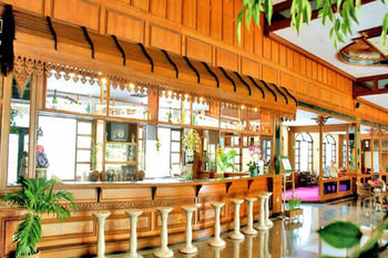 Hotel Bar