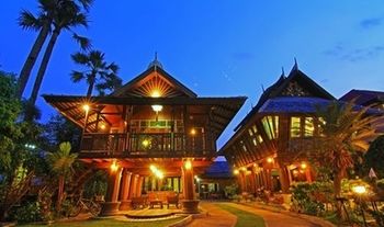 Hotel Front - Evening/Night