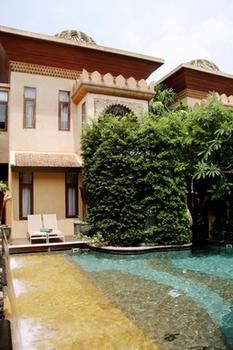 Hotel Front
