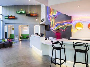 Hotel Bar