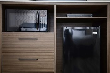 Mini-Refrigerator