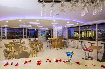 Hotel Lounge