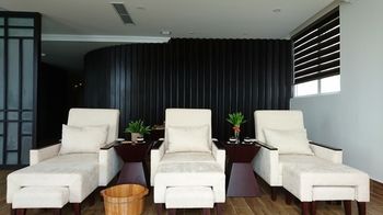 Nail Salon
