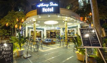 Hotel Lounge