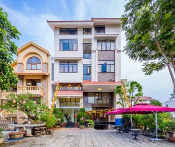 Hotel Front