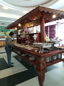 Food Court