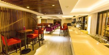 Hotel Lounge