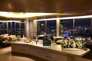 Hotel Bar