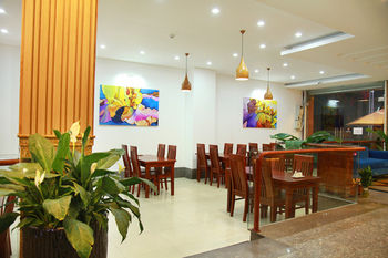 Food Court