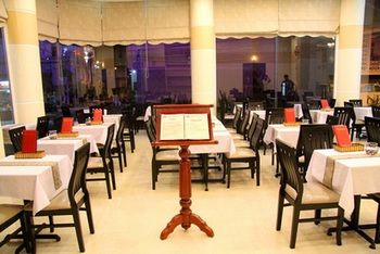 Food Court